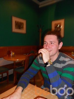  ,   Wiktor, 39 ,   