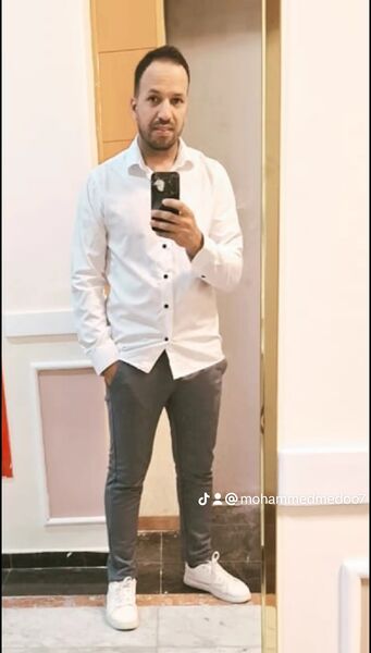  Diez,   Medo, 32 ,   ,   