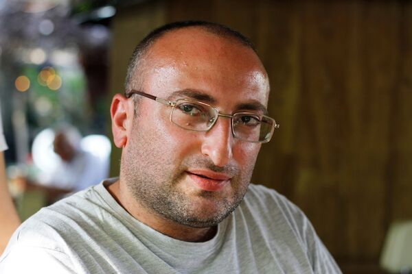  ,   ARMEN, 37 ,   ,   