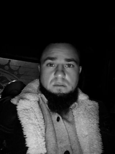  ,   Viktor, 34 ,   ,   