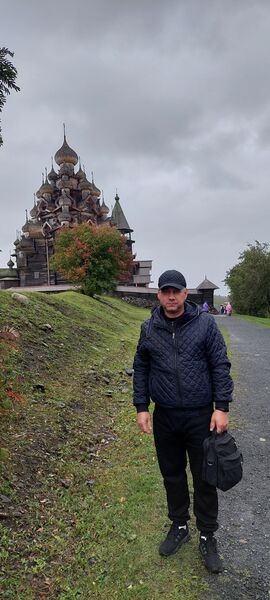  ,   Igor, 51 ,   c 