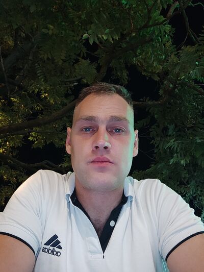  Backa Topola,   Bojan, 35 ,   ,   