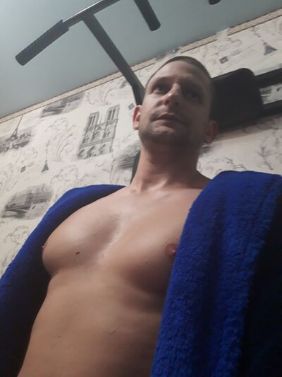  ,   Vladyslav, 35 ,  