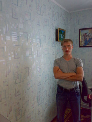 8337818  Yury, 44 ,    