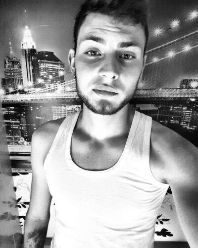  Frankfurt am Main,   Alin, 25 ,   ,   