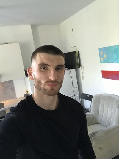  Homberg,   , 27 ,   ,   