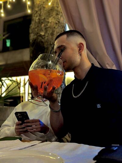  ,   Pavel, 22 ,   ,   