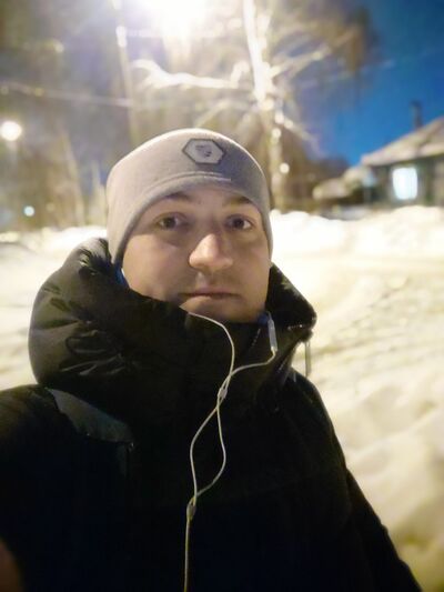  ,   Maxim, 35 ,   ,   , c 
