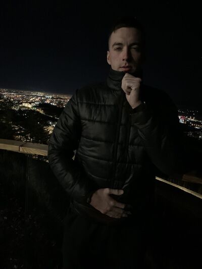  ,   Vladislav, 26 ,   ,   