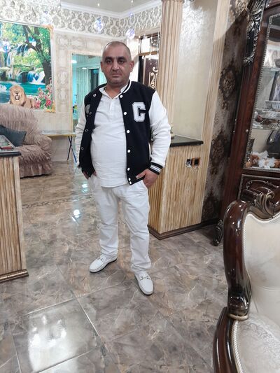  ,   Karen, 44 ,   ,   