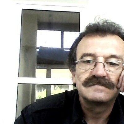  ,   Niki, 61 ,   
