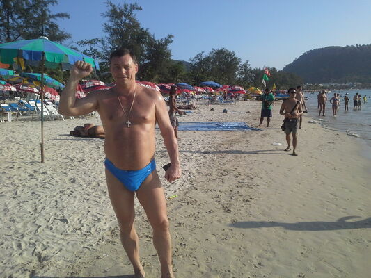  ,   Maksim, 49 ,   ,   , c 