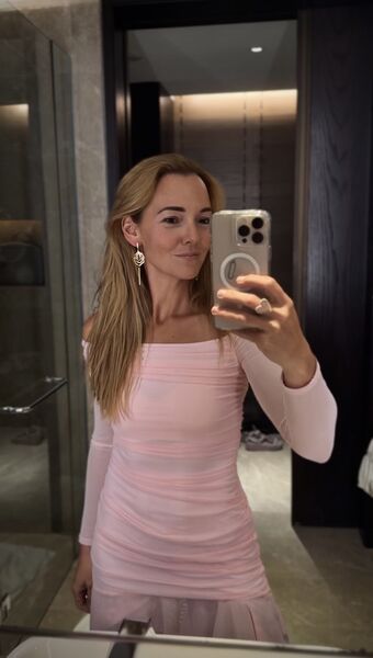  ,   Tasya, 38 ,     , c 