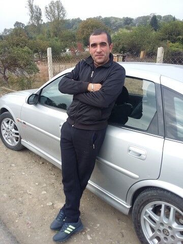  6639098  Ramin, 44 ,    