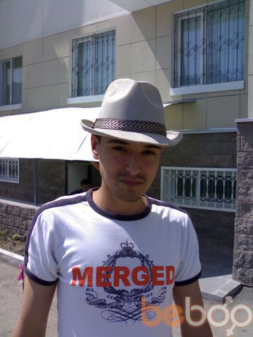  ,   Johny, 40 ,   