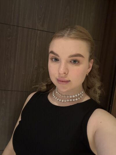  ,   Diana, 25 ,   ,   