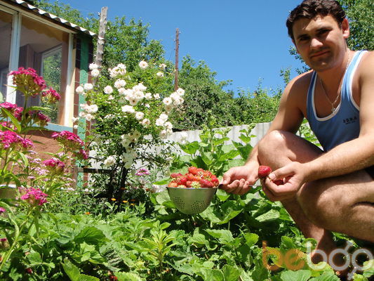 ,   Victor, 46 ,   