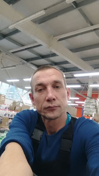  ,   Mario, 46 ,   ,   , c 
