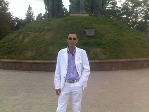  ,   Aro, 47 ,   ,   , c 