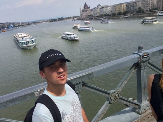  ,   David, 33 ,   ,   , c 