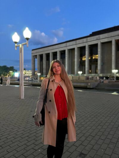  ,   Kamilla, 27 ,   c 