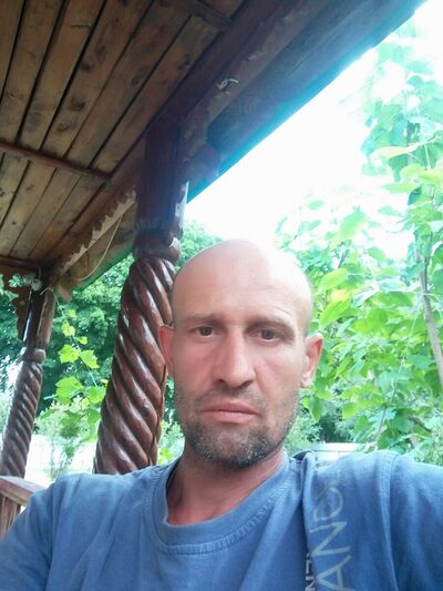  ,   Andrei, 44 ,     , c 