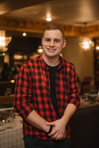  ,   Vladislav, 30 ,     