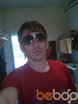  ,   Siko, 33 ,   