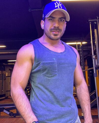  ,   Albert lev, 45 ,     , c 