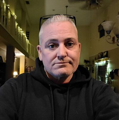  ,   Elvano, 54 ,     , c 