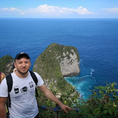 ,   Nicolae, 37 ,   ,   