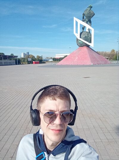  ,   Denis, 30 ,   ,   
