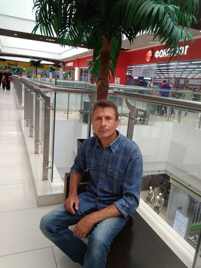  ,   Alex, 58 ,   