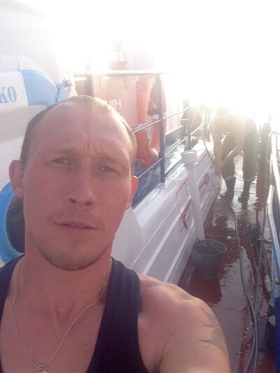  ,   Denis, 38 ,   ,   , c 