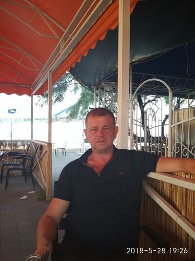  ,   Maks, 37 ,   ,   , c 