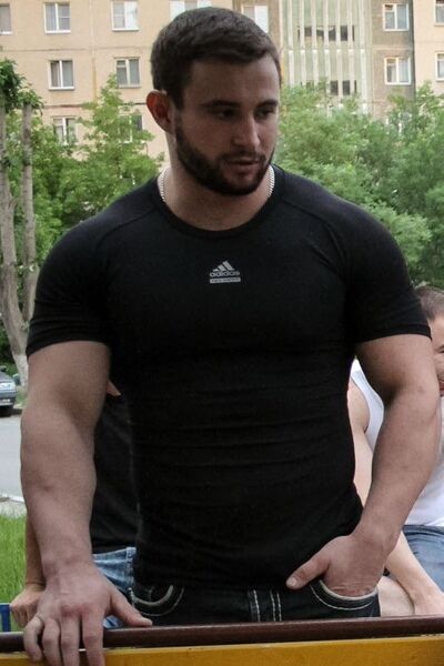  51728758  Artem, 18 ,    