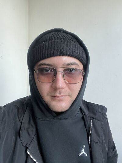  ,   Amir, 33 ,   ,   