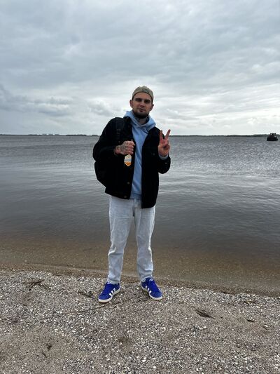  Oosterhout,   , 24 ,   ,   
