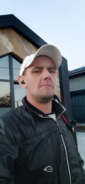  ,   Andrew, 43 ,   ,   