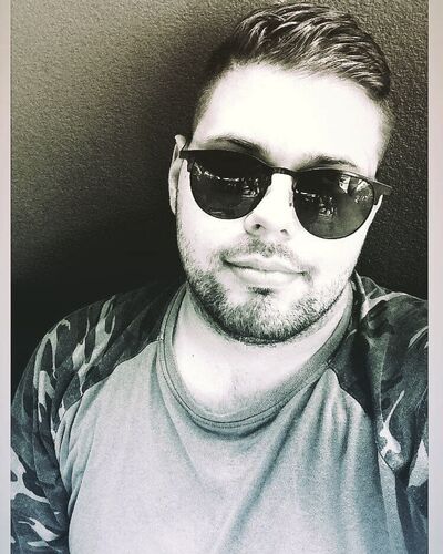  ,   Aleksa, 24 ,   ,   