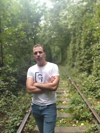  ,   Bohdan, 33 ,   ,   , 