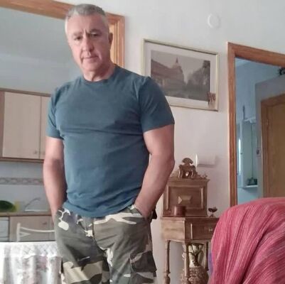  ,   BernardKlaus, 58 ,   ,   