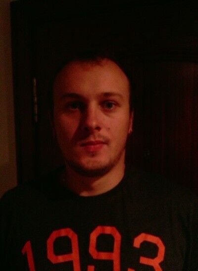  14082978  Andriy, 32 ,    