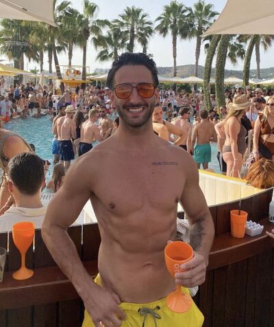  ,   Guy, 30 ,   ,   