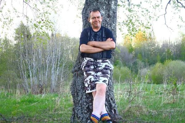  ,   Viktor, 61 ,   ,   , c 
