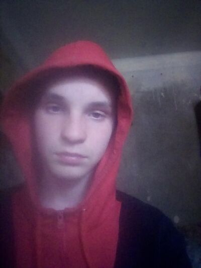  ,   Artur, 24 ,   ,   , c 