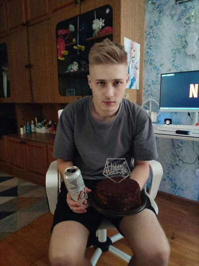  ,   Antony, 25 ,   ,   