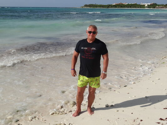  ,   Sergey, 64 ,   