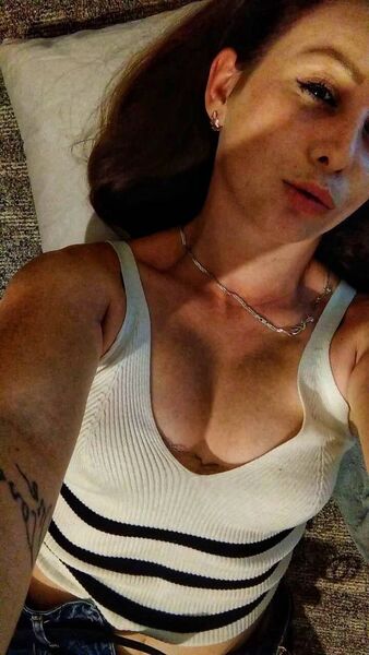 ,   Lilia, 29 ,   ,   