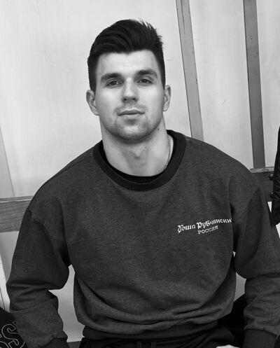  ,   Semyon, 24 ,   ,   